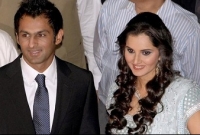 তবে কী স্ত্রী সানিয়া মির্জাকে তালাক দেবেন শোয়েব মালিক?