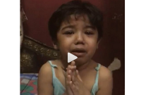 কচি হাতদু’টো জোড় করে মিনতি করছে: ‘বোকো না আমায়, একটু ভালবেসে পড়াও!’