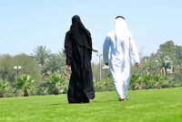 আগে হাঁটার কারণে স্ত্রীকে তালাক!