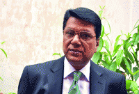 আপনাদের বাবা মারা গেলে কি প্রতিক্রিয়া দিতে পারতেন: আলমগীর