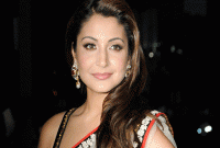 টালিগঞ্জে টেকনিশিয়ানদের ধর্মঘটে আটকে গেছে আনুশকার ছবি