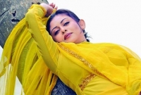 চাঁদনীর 'রহস্যময়' স্ট্যাটাস, উদ্বিগ্ন বন্ধুরা!