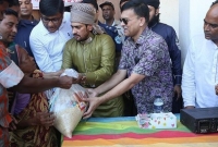 চিত্রনায়ক অনন্ত জলিল কত টাকার ত্রান দিলেন জানেন?