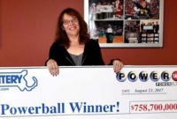 ৭৫ কোটি ৮৭ লক্ষ ডলার লটারিতে যা করলেন এই মহিলা, জানলে চমকে উঠবেন!