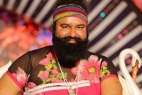 ভক্তের বৌ চুরি করলেন এই সাধু বাবা!