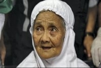 হজে গেলেন ১০৪ বছর বয়সী ইন্দোনেশিয়ান নারী