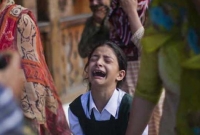 জঙ্গির গুলিতে বাবার মৃত্যু, মেয়ের কান্নায় কেঁপে উঠলো দেশ