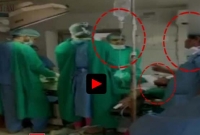 অপারেশন টেবিলে রোগী রেখে ডাক্তারদের তর্কাতর্কি