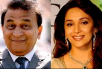  সুনীল গাভাস্কারকে পাগলের মত ভালবাসতেন মাধুরী!