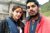 মন্দিরে পুজা দিয়ে রোষের মুখে সাইফ-কন্যা সারা আলী