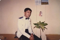  এই কিশোর এখন এক জনপ্রিয় নায়ক, চিনতে পারছেন?