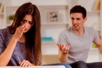 স্ত্রীর হাত থেকে বাঁচতে জেলে ঢোকার ফন্দি স্বামীর! অতঃপর..