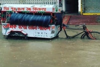 আজ সকালের ভারী বর্ষণে পানির নিচে ঢাকা!