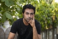 কাঁদলেন অপূর্ব!