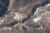 বোমার আঘাতে উত্তর কোরিয়ায় ধেবে গেছে আস্ত পর্বত!