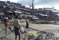 ৩০টি নলকূপের পানি খেয়ে বেঁচে আছেন ৪ লাখ রোহিঙ্গা!