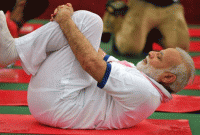 ভারতের প্রধানমন্ত্রী মোদির যোগ ব্যায়াম