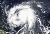 ভয়াবহ রূপে আঘাত হানলো মারিয়া, লণ্ডভণ্ড প্রধানমন্ত্রী রুজভেল্টের বাড়ি