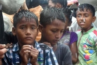 রোহিঙ্গাদের অবর্ণনীয় দুঃখ দুর্দশা : কান্নায় ভেঙে পড়লেন চরমোনাই পীর  রোহিঙ্গাদের অবর্ণনীয় দুঃখ দুর্দশা : কান্নায় ভেঙে পড়লেন চরমোনাই পীর