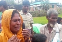 কাফনের কাপড় জোগাড় করতে না পেরে ভাসিয়ে দিল রোহিঙ্গার লাশ!