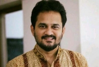 আত্মসমর্পণ করেছেন ইমরান এইচ সরকার