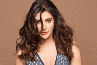 ১৫ বছর থেকেই জীবনে কঠিন পথ পাড়ি দিতে হয়েছে