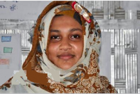 প্রতিদিন হেঁটে উঁচু পাহাড়ের চূড়ায় পৌঁছে রোহিঙ্গা শিশুদের মাঝে আলো ছড়াচ্ছেন বাংলাদেশি রাহী