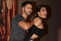 জ্যাকলিনের গাড়িতে পোশাকবিহীন অবস্থায় বরুণ ধাওয়ান