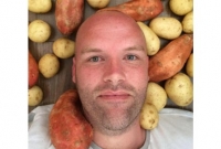 বিশেষ এক কারণে সারা বছর আলু খেলেন তিনি, এরপর?