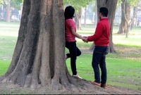 প্রেমে পড়লে যে ৫ কথা মাথায় রাখবেন