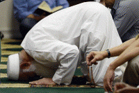 নামাজ আদায় করলেও যে কারণে দোয়া কবুল হয় না!