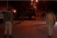   এই মুহুর্তের খবর, শ্রীনগরে সেনাবাহিনীর সঙ্গে চলছে গুলির লড়াই