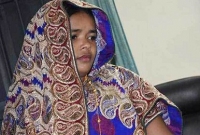 একি কাণ্ড, দেবরের ‘বউ’ সেজে ধরা খেল ভাবী, তারপর…