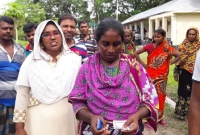 গরীব আনসারের টাকা খায় বড় অফিসার