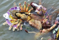 দেবী দুর্গাই কি প্রাণে বাঁচালেন তিন মুসলিম যুবককে?