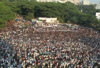 সব রাজনৈতিক দলের সভাতেই ডাক পড়ে, ওরাই এসে ময়দান ভরায়