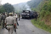 গ্রেনেড হামলা-তীব্র গোলাগুলি, ভারতীয় সেনাদের সঙ্গে চলছে লড়াই