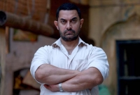 ভয় পেয়েছিলেন আমির খান, করতে চাননি দঙ্গল