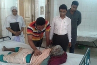 ছেলের পিটুনিতে হাসপাতালে যন্ত্রণায় কাতরাচ্ছেন মা!