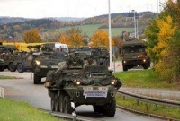 অস্ত্র নিয়ে সীমান্তের কাছাকাছি চলে এসেছে মার্কিন সেনারা