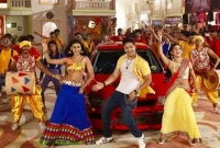 এফডিসিতে গানের শুটিংয়ে হইচই!