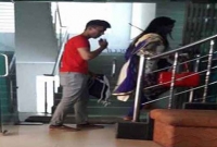 হিন্দু নারীর সঙ্গে হোটেলে ঢুকতেই মুসলিম যুবককে ধরে বেদড়ক মারধর