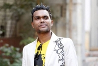 সেই নোলক বাবু এখন কোথায়?