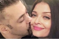  ঐশ্বরিয়াকে সালমানের চুমু! কেমন করে হলো এই অসাধ্য সাধন?