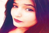 গাড়ি থেকে নামিয়ে ২২ বছরের গায়িকাকে....