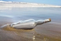 ৩৭ বছর পর বোতলবন্দি চিঠি ফেরত দিল সমুদ্র!