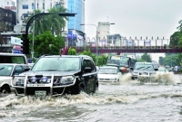 টানা বৃষ্টিতে ডুবল ঢাকা!