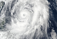 রবিবার জাপানে আছড়ে পড়বে টাইফুন ‘লান’