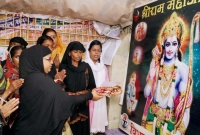 ‘আল্লাহ ছাড়া অন্য কাউকে ইবাদত করলে সে মুসলিম নয়’