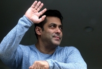   ১৬ বছর বয়সেই মন ভেঙে যায় সালমান খানের